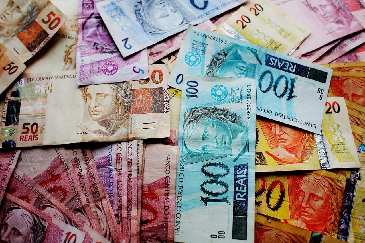 Novo Desenrola pode pressionar inflação ao liberar renda das famílias, alertam especialistas
